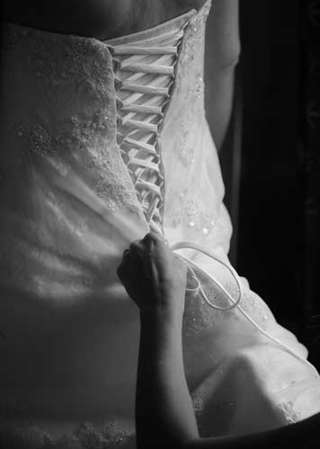 wedding dress lace back